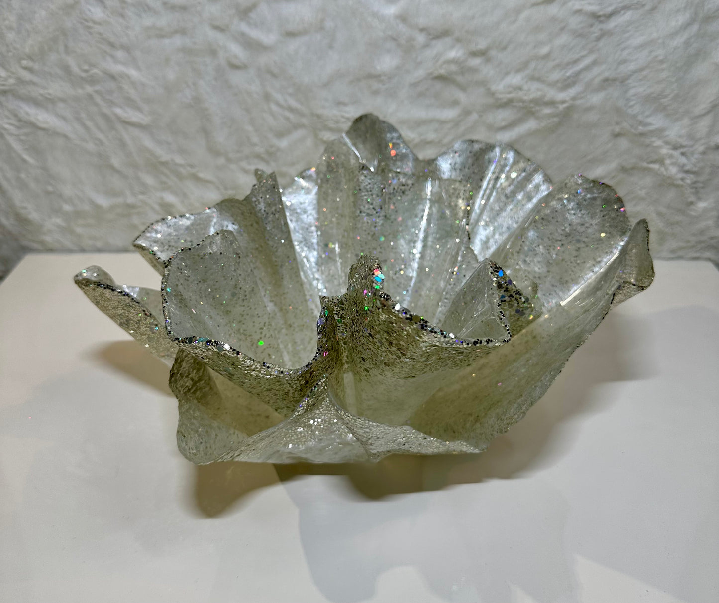 PERL WHITE & SILVER EPOXY/RESIN DECORATIVE BOWL